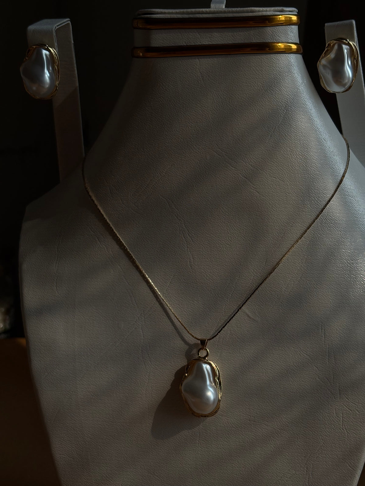 Elara Pearl Set
