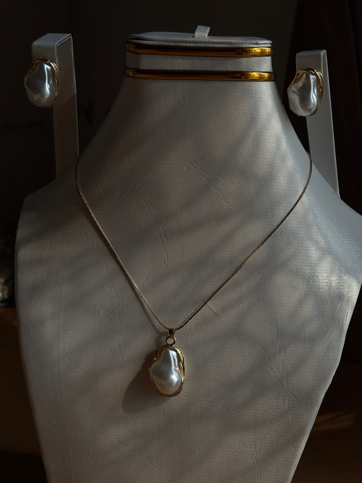 Elara Pearl Set